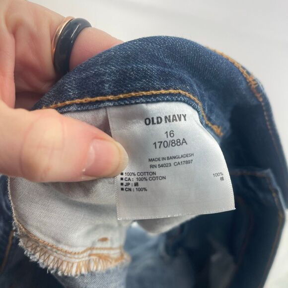 Old Navy Women's The Diva Distressed Cut Off Denim Jean Shorts Blue Size 16 - Picture 7 of 8